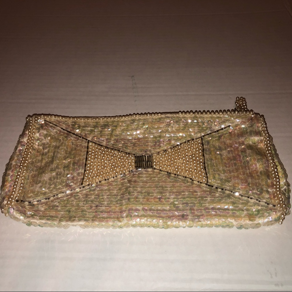 Vintage sequin pouch - Picture 13 of 16